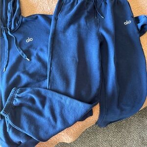 ALO Yoga Kids Blue Jogger Pants